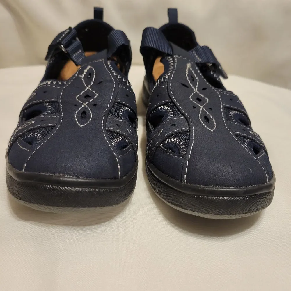 Origins Blue Water Shoes with Strap and Rubber Sole Size 7 UK 5 EU 38 Medium